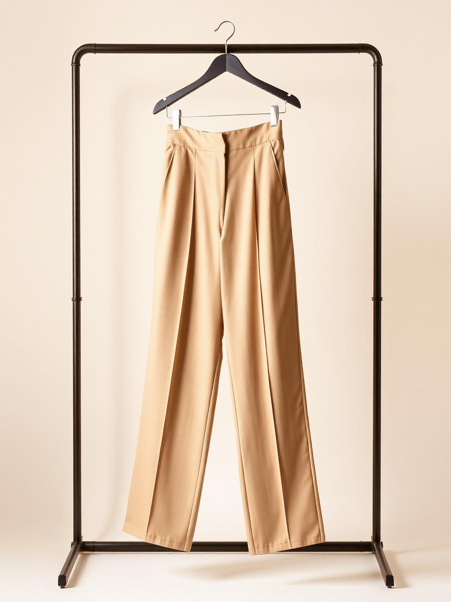 Calça Pantalona Camel na cor Camel